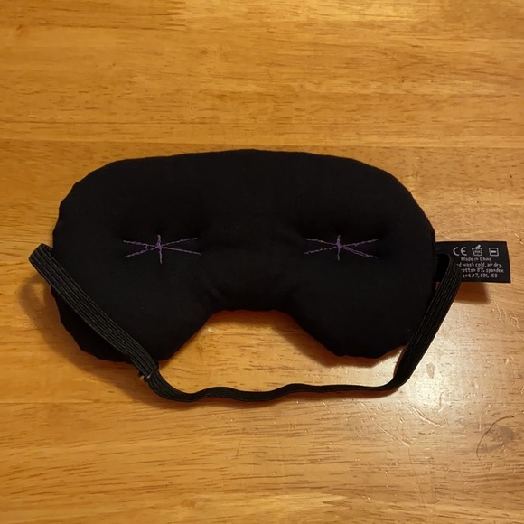 Brand new weighted eye pillow mask - Picture 3 of 7